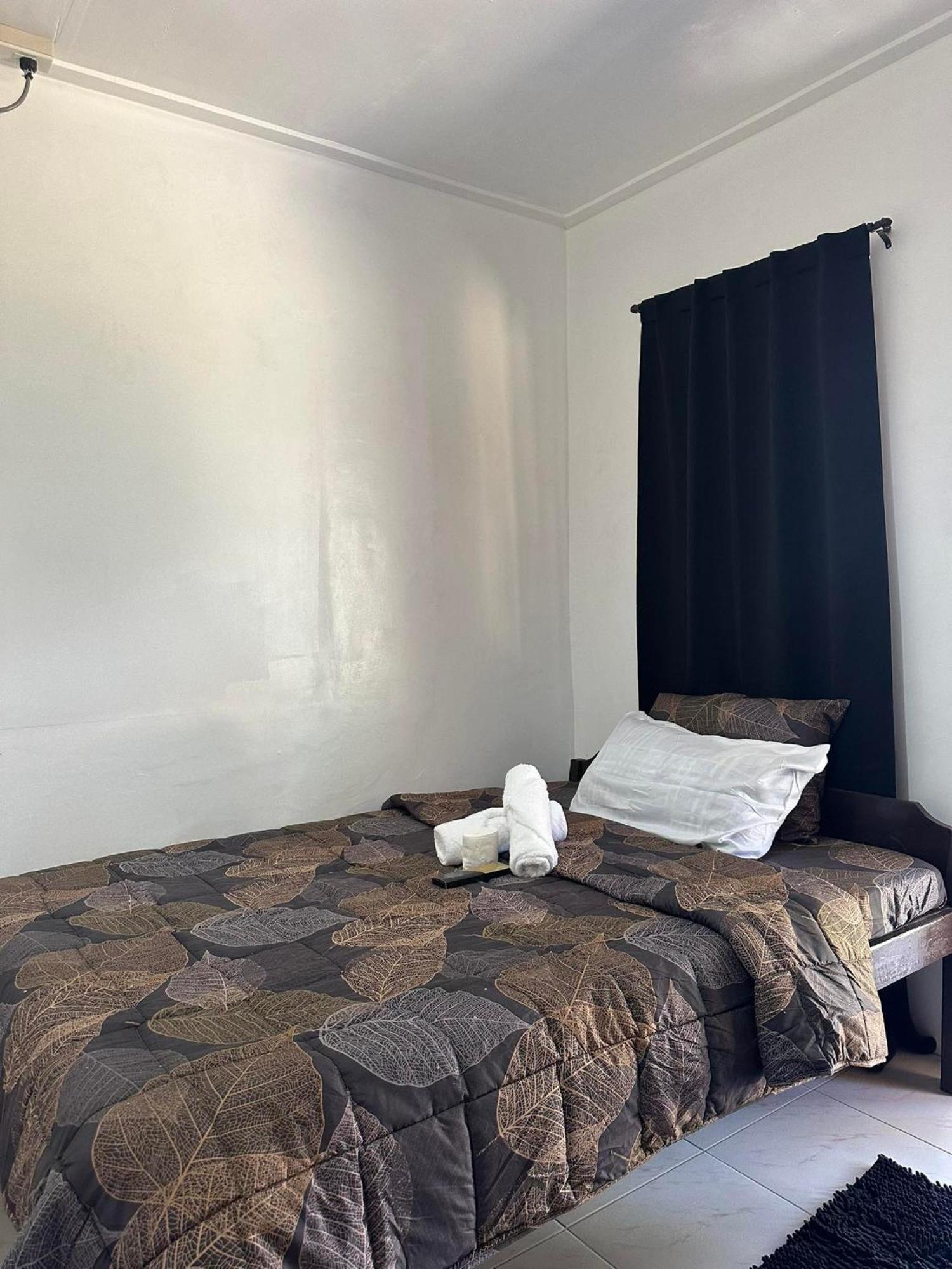 Trisha Guesthouse San Vicente  Bagian luar foto