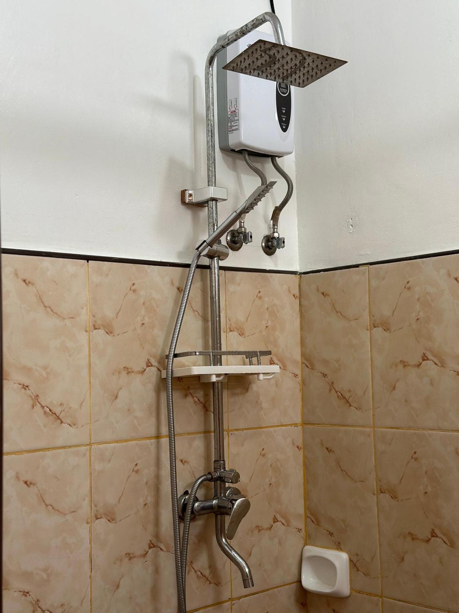 Trisha Guesthouse San Vicente  Bagian luar foto